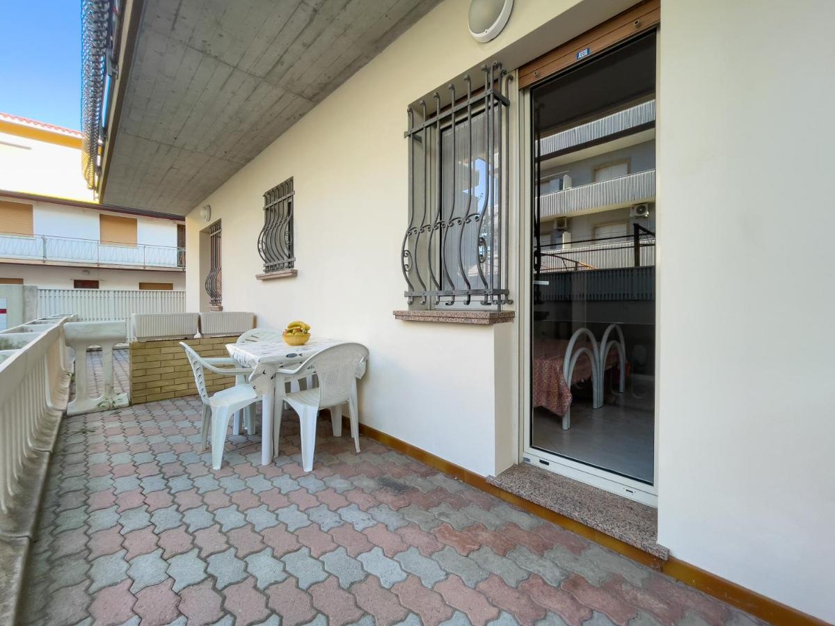 Casa Guglielmo E Anna Villa Lignano Sabbiadoro Exterior photo